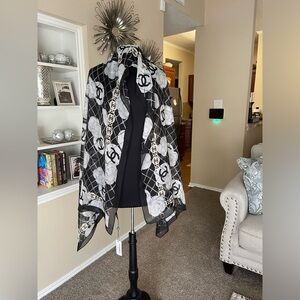 CC SILK SHAWL